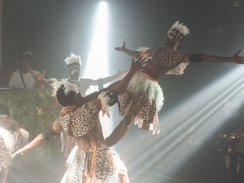 Quench Entertainment Specialty Performers performing a floor act